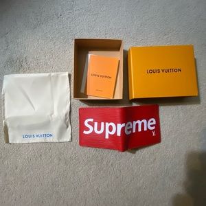 Supreme wallet